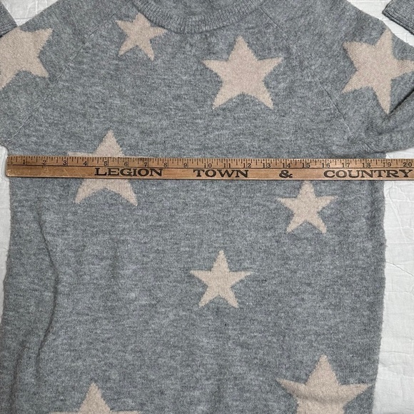 Idem ditto  star sweater intentionally pilled ￼grey cream wool - Picture 5 of 6